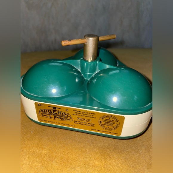 Vintage‎ Circa 1960s Edgeroy BP-1 Tennis Ball Press – Keeps Balls Fresh - Picture 1 of 6